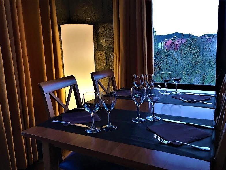 Hotel La Fonda Dels Pirineus Maçanet de Cabrenys Esterno foto